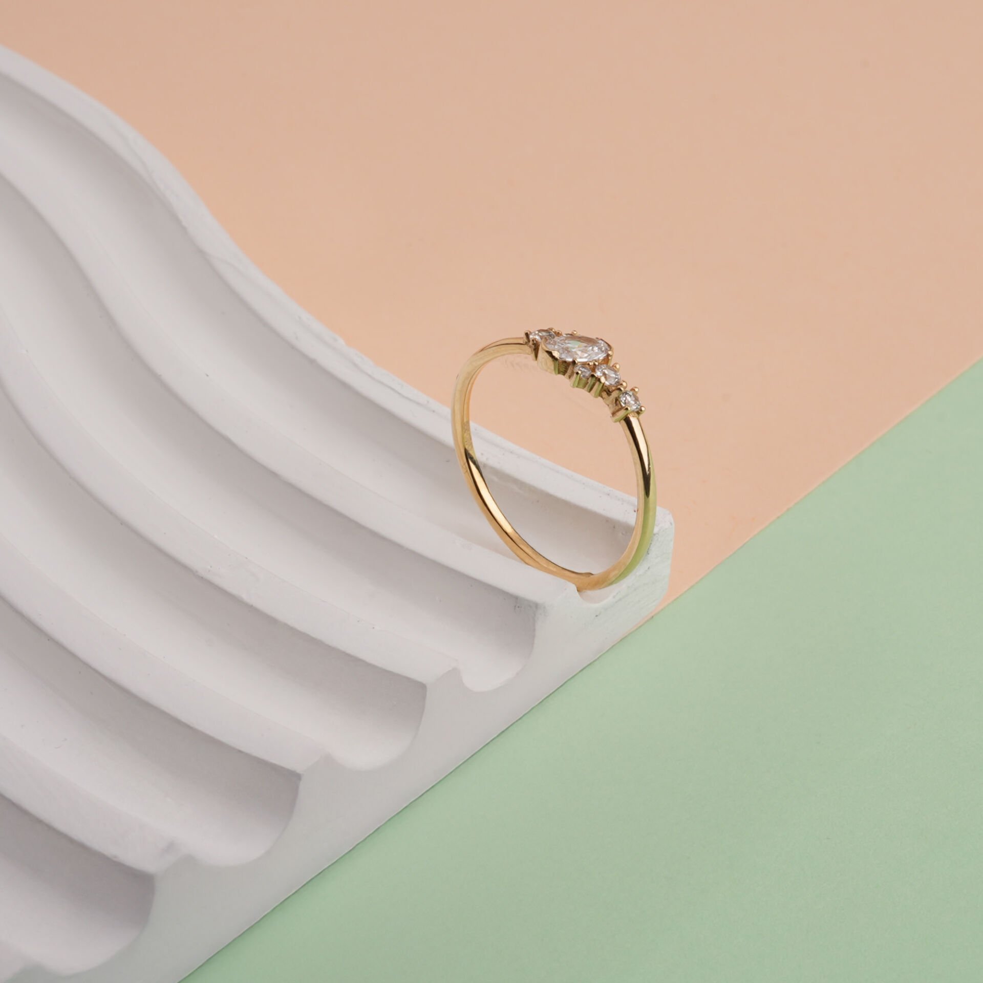 Taşlı Tasarım Yüzük