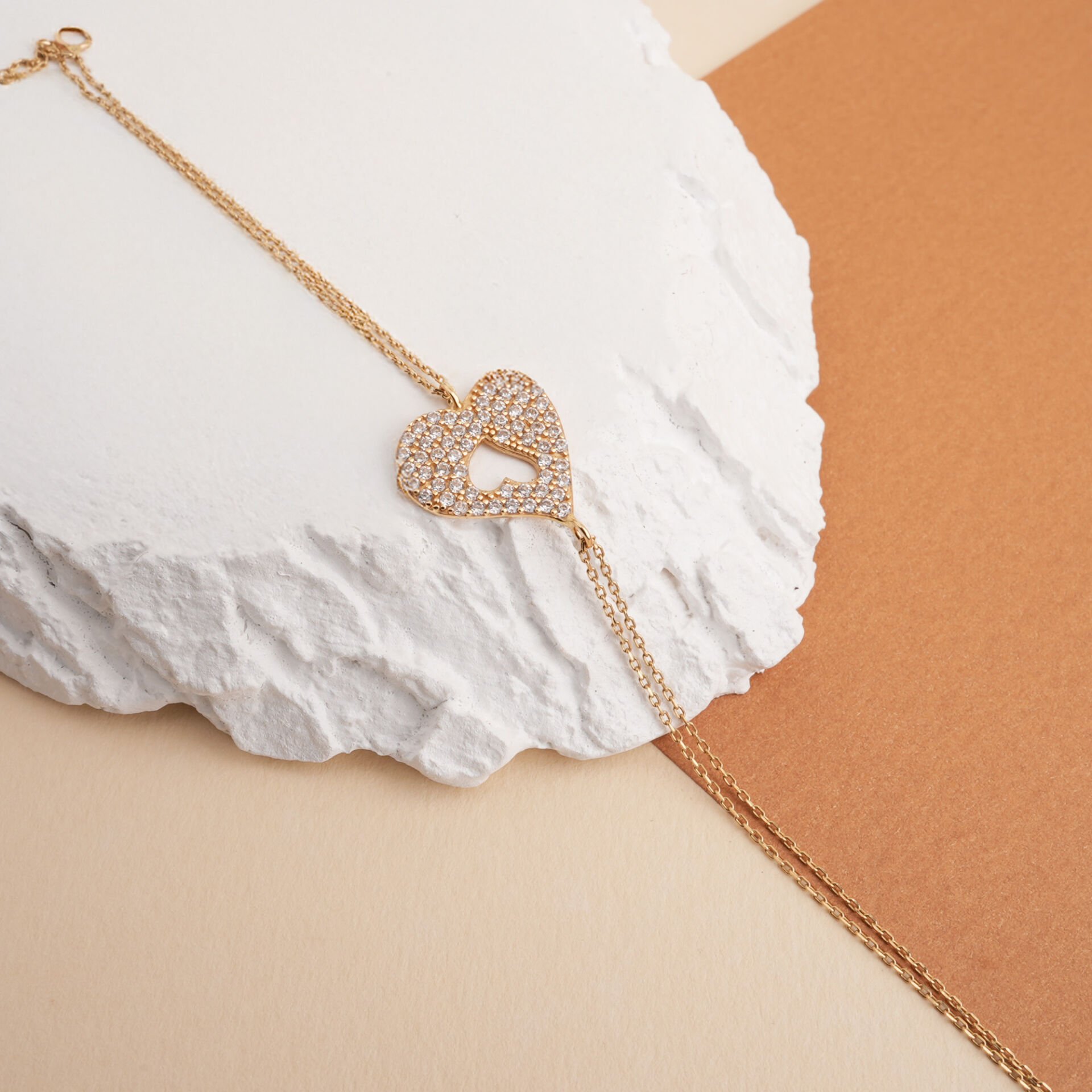 Taşlı Kalp Bileklik