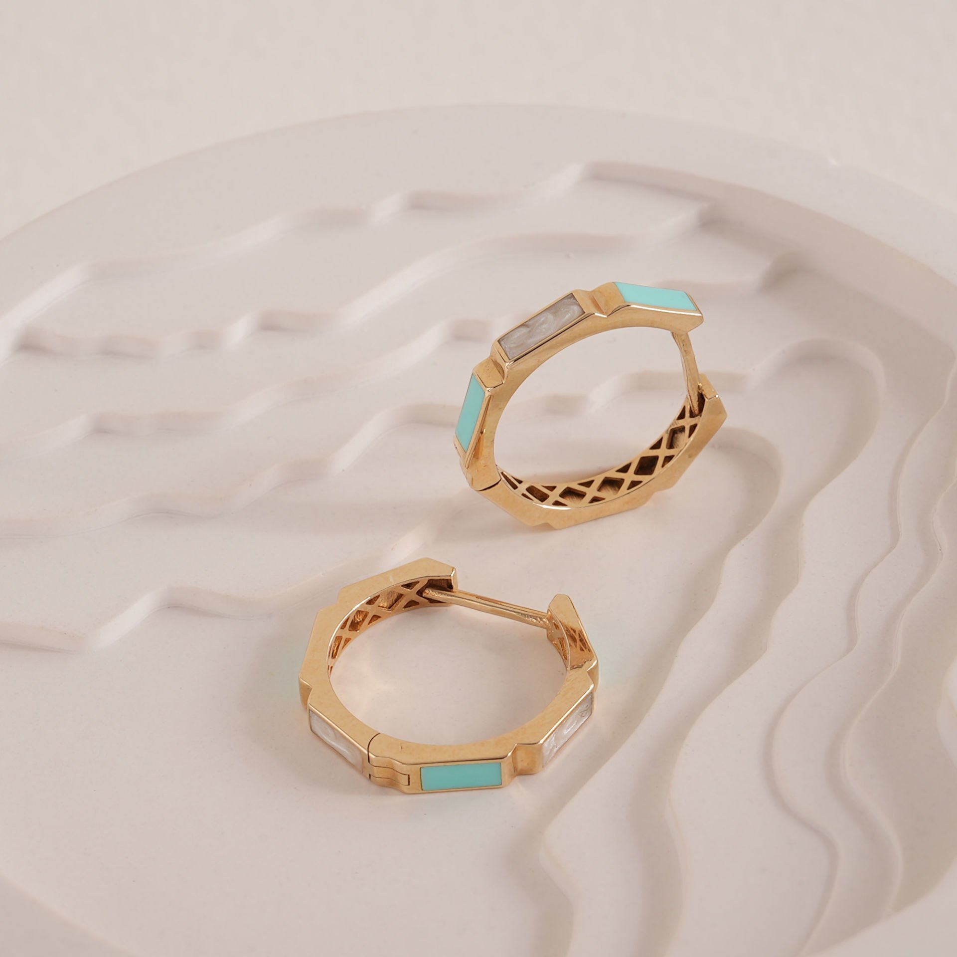 Mavi Mineli Halka Küpe